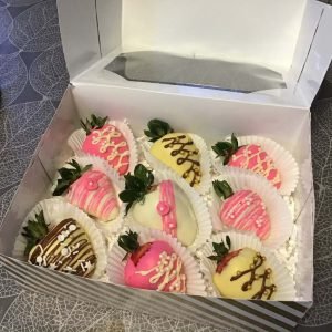 Gourmet Chocolate-Covered Strawberries Gift Box